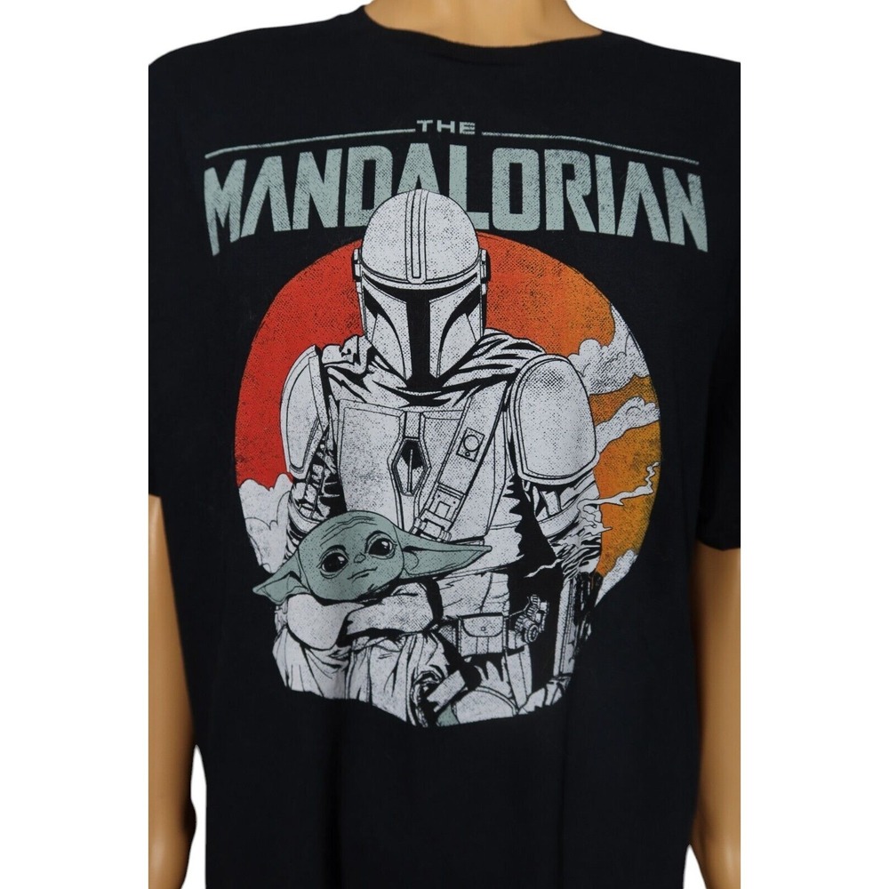 Star Wars The Mandalorian T Shirt Size 2XL The Child Grogu Black New NWT - Picture 2 of 4